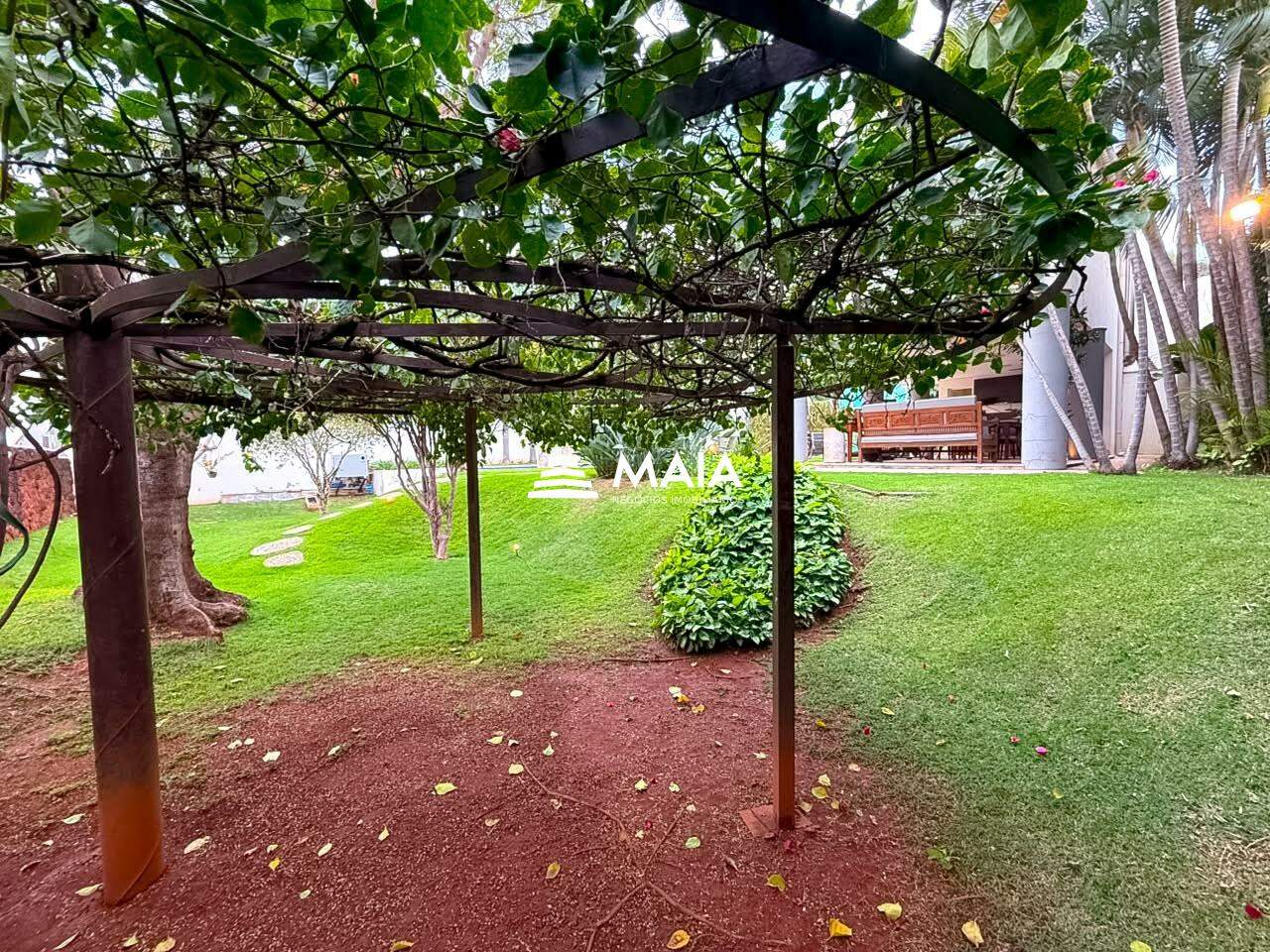 Casa de Condomínio à venda no Villaggio di Fiori: 