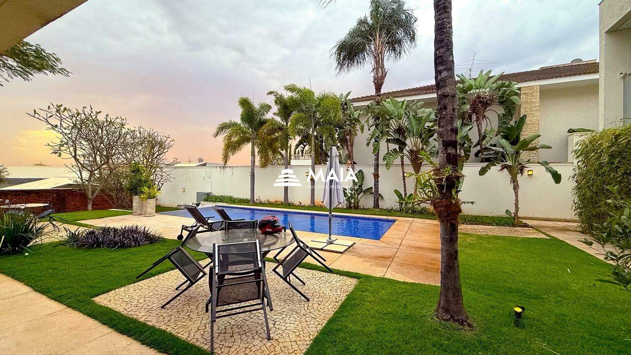 Casa de Condomínio à venda no Villaggio di Fiori: 