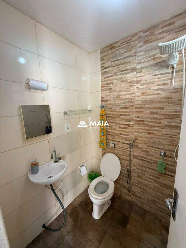 Casa à venda no Mercês: 