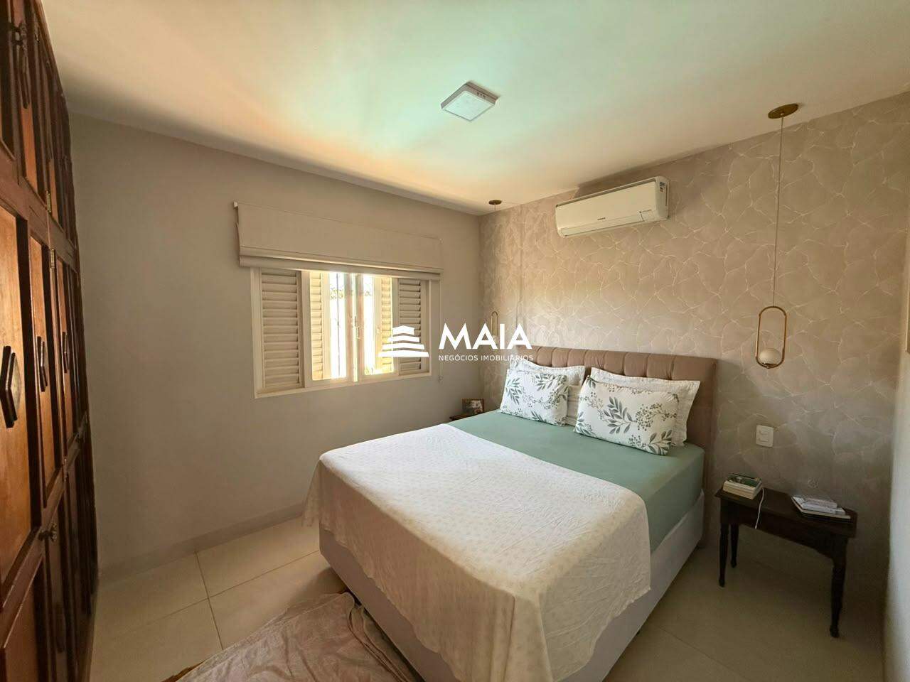 Casa à venda no Mercês: 