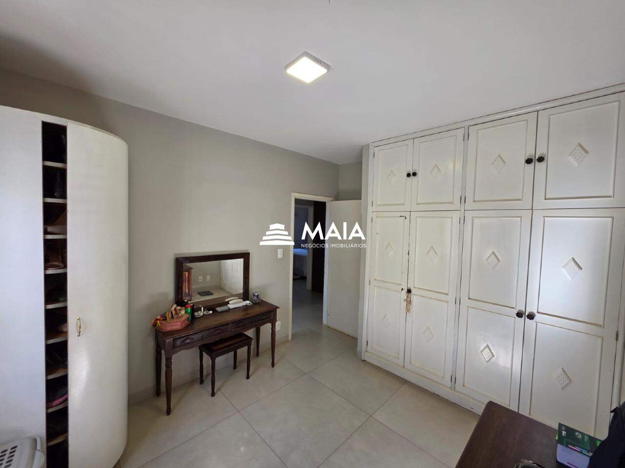 Casa à venda no Mercês: 