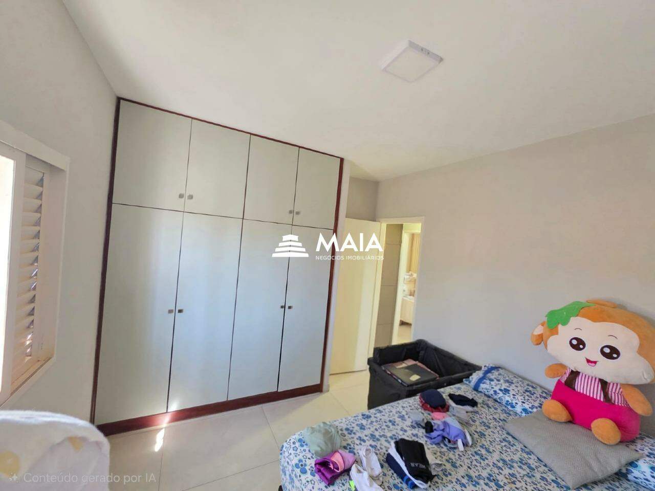Casa à venda no Mercês: 