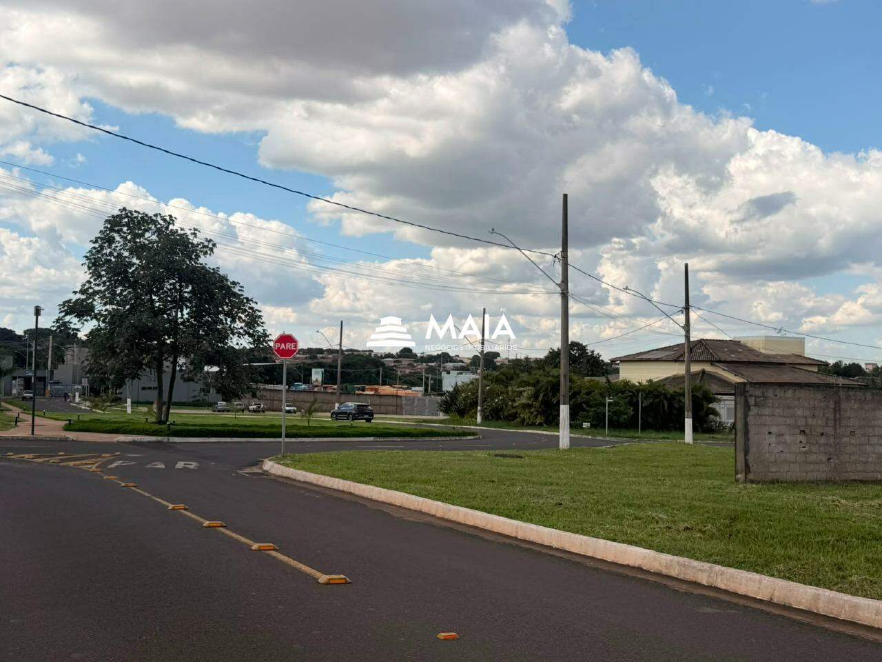 Terreno em Condomínio à venda no Residencial Mário de Almeida Franco: 