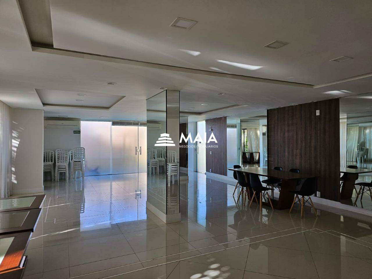 Apartamento para aluguel no Mercês: 