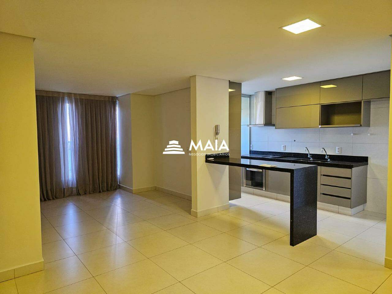 Apartamento para aluguel no Mercês: 