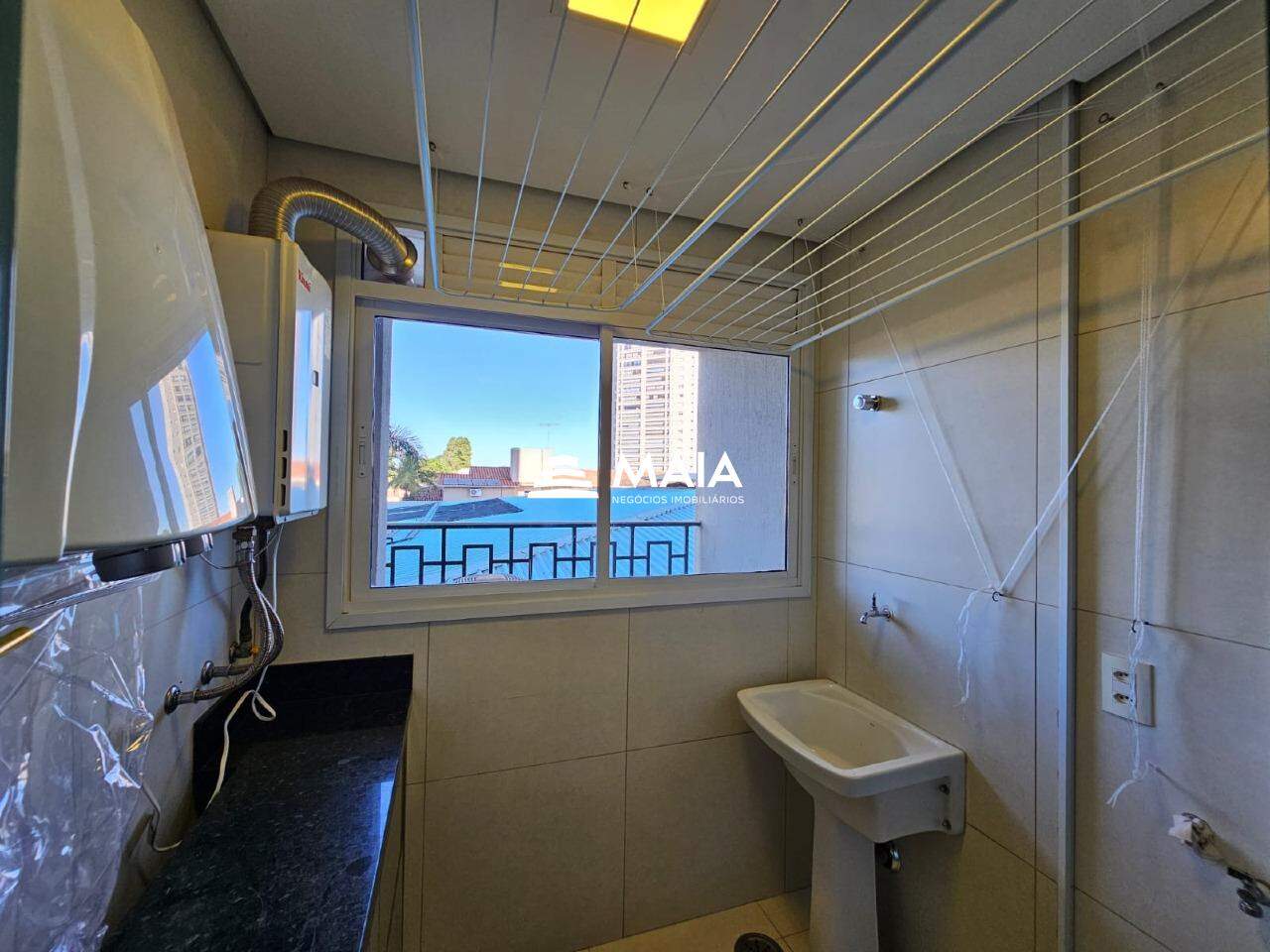 Apartamento para aluguel no Mercês: 