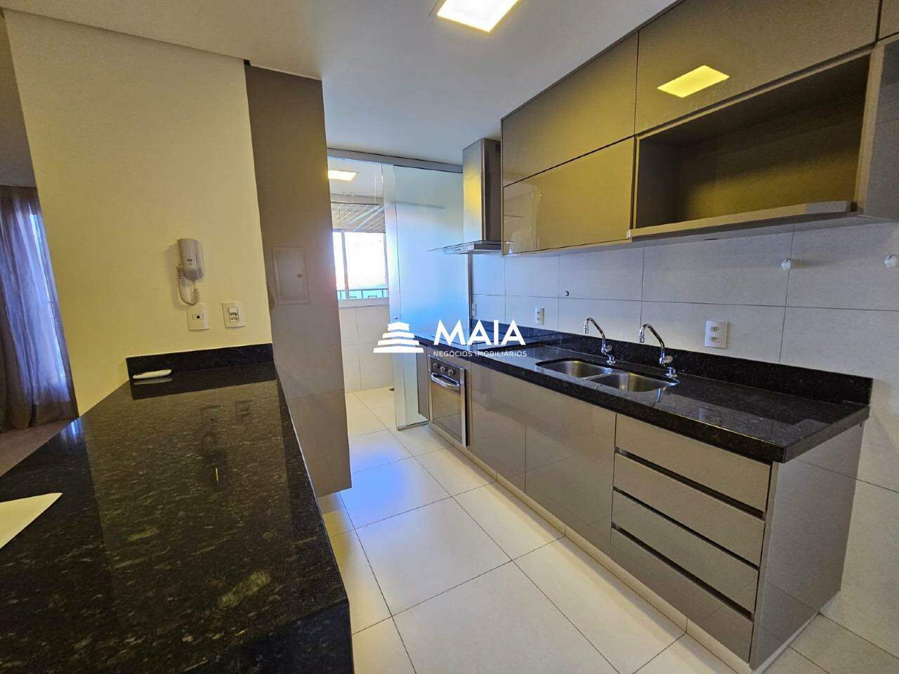 Apartamento para aluguel no Mercês: 
