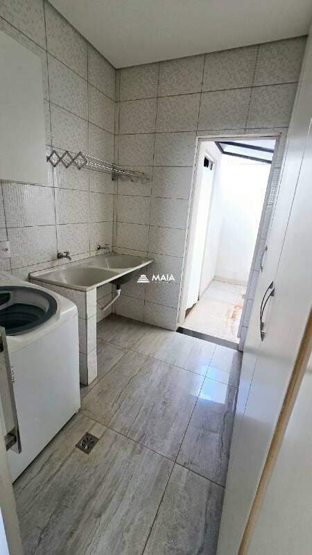 Casa de Condomínio para aluguel no Estância dos Ipês: 