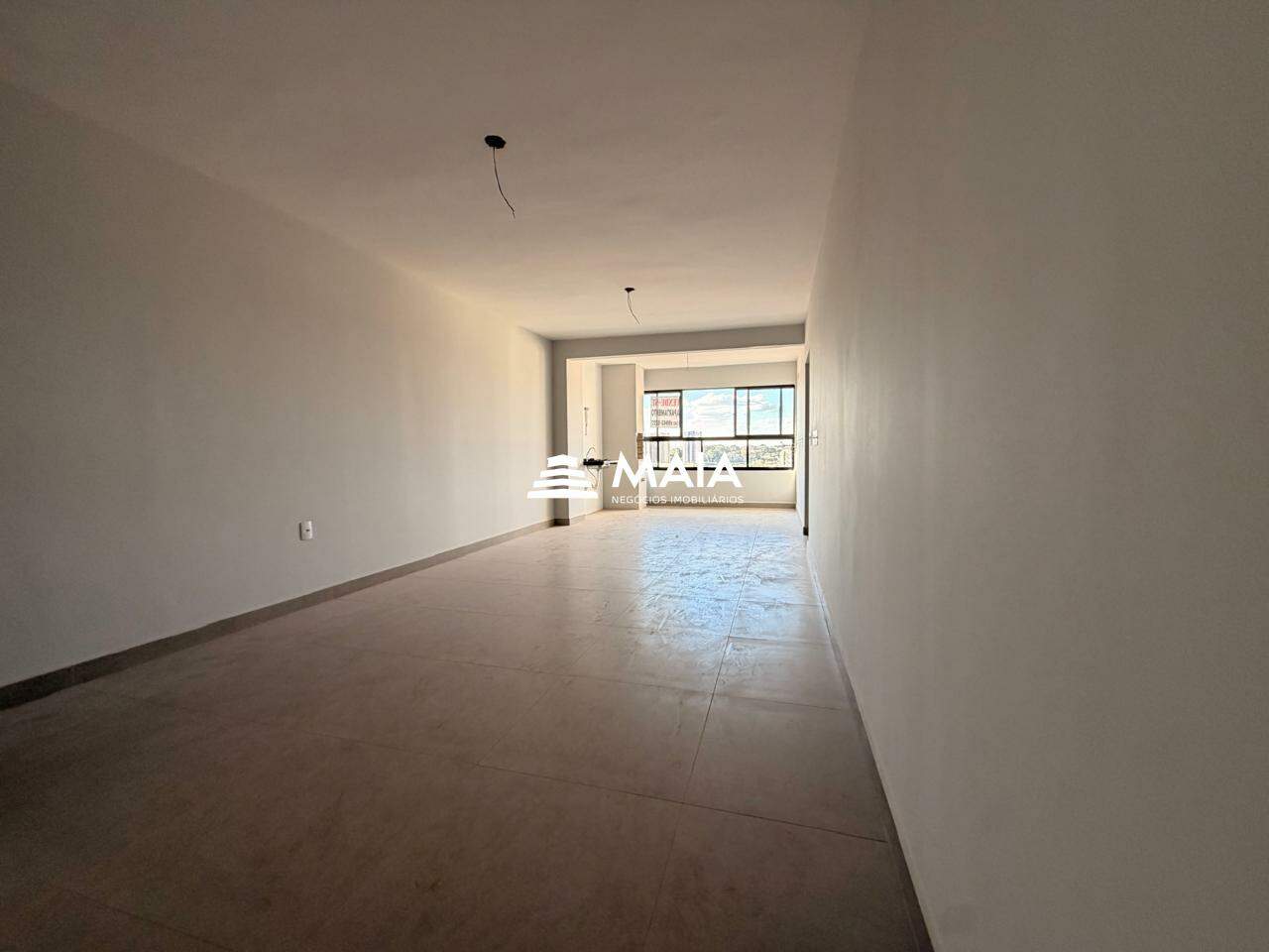 Apartamento à venda no Mercês: 