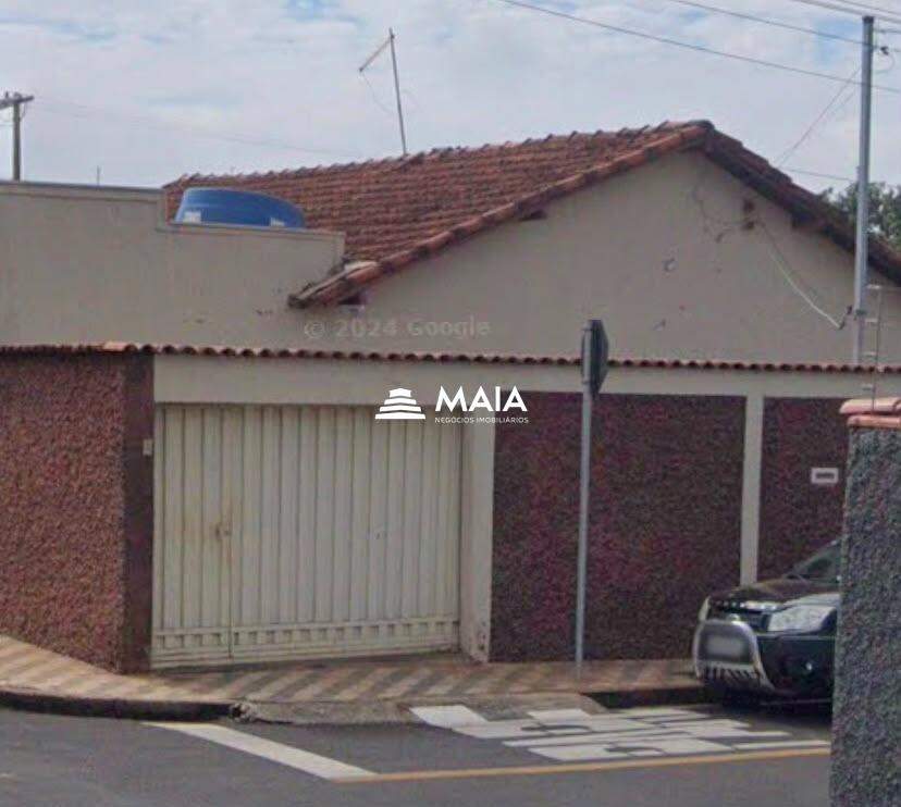 Casa para alugar no bairro Cássio Resende 