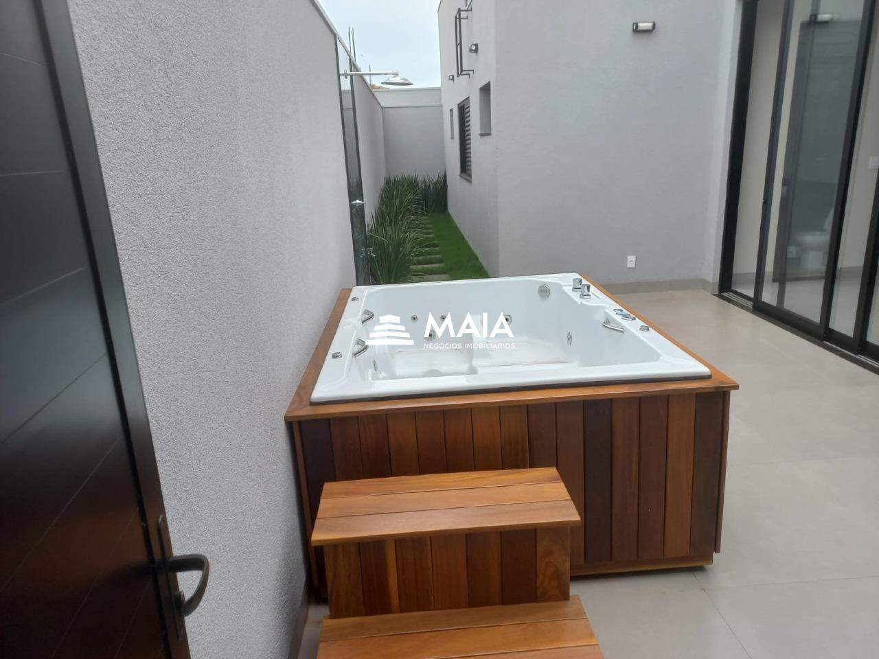 Casa de Condomínio à venda no Estância dos Ipês: 