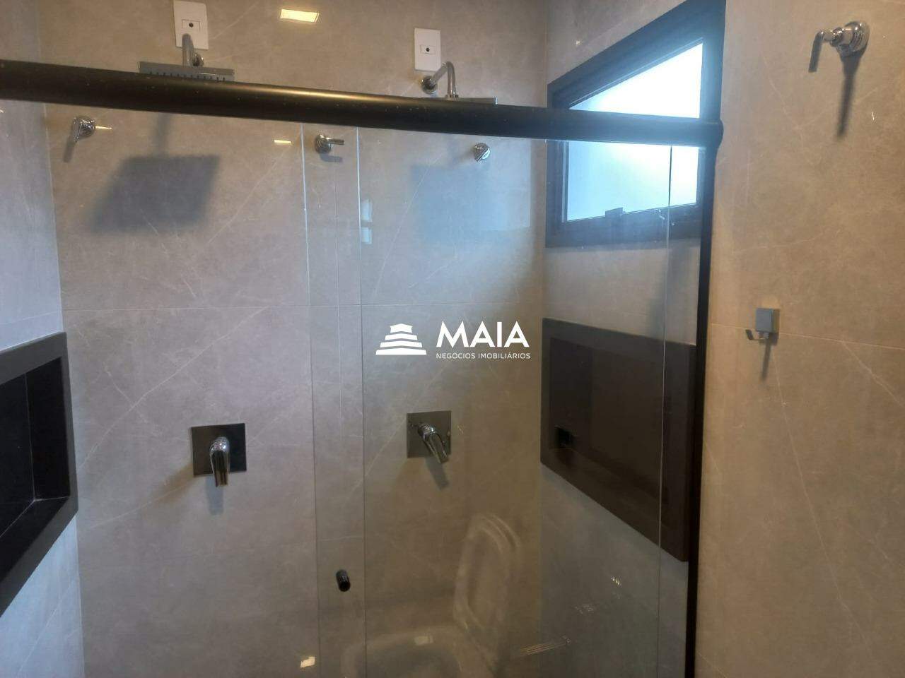 Casa de Condomínio à venda no Estância dos Ipês: 