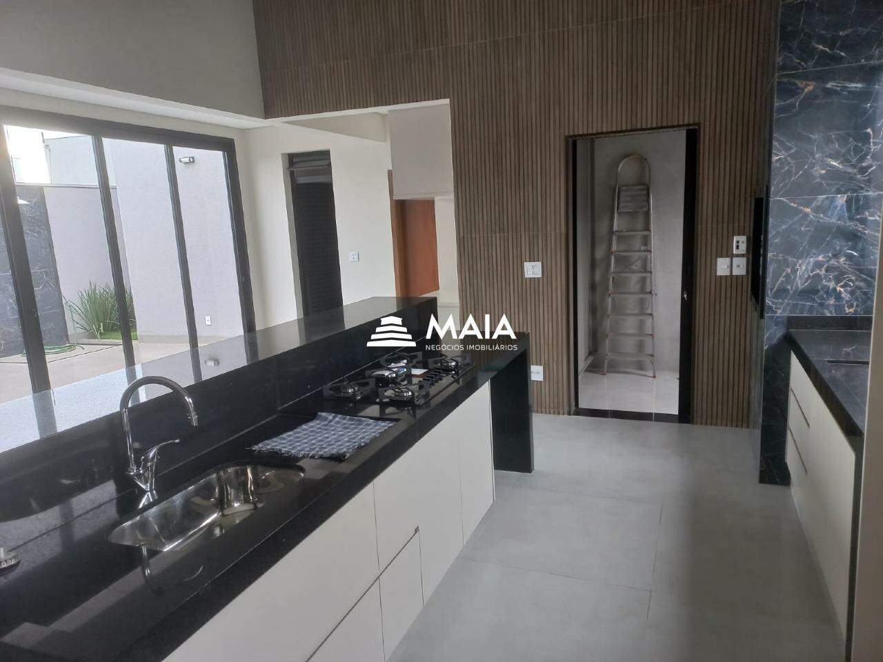 Casa de Condomínio à venda no Estância dos Ipês: 