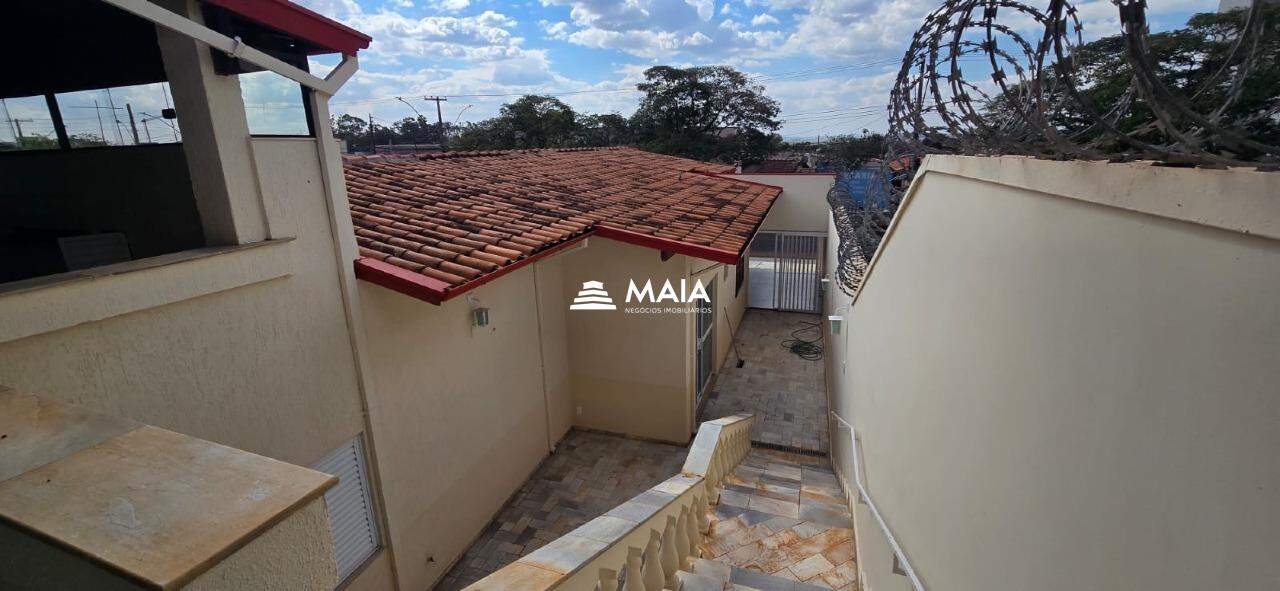 Casa à venda no Mercês: 