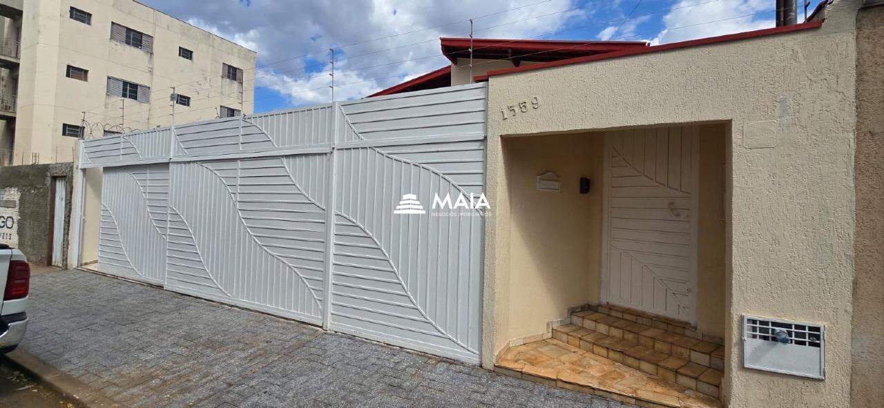 Casa à venda no Mercês: 
