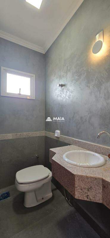 Casa à venda no Mercês: 