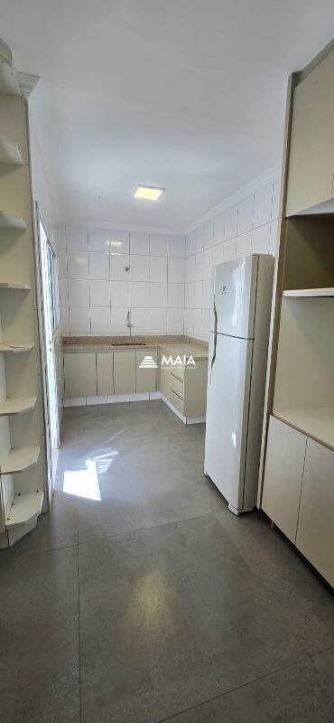 Casa à venda no Mercês: 