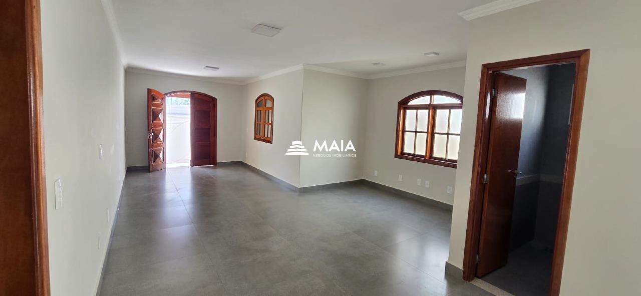 Casa à venda no Mercês: 