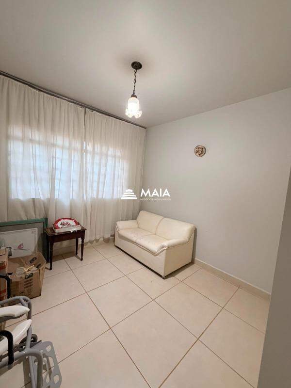 Apartamento à venda no Universitário: 