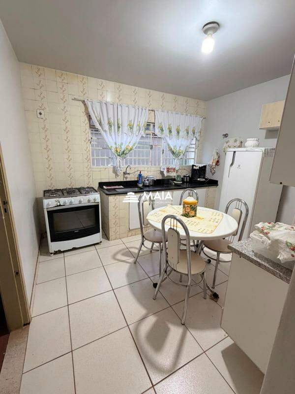 Apartamento à venda no Universitário: 