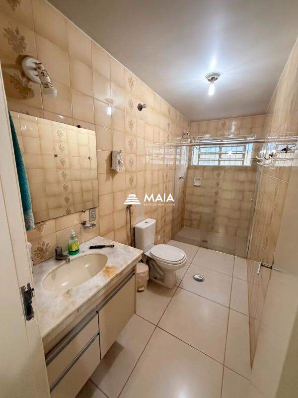 Apartamento à venda no Universitário: 