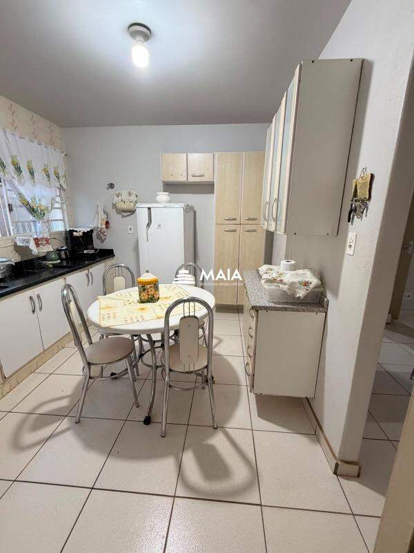 Apartamento à venda no Universitário: 