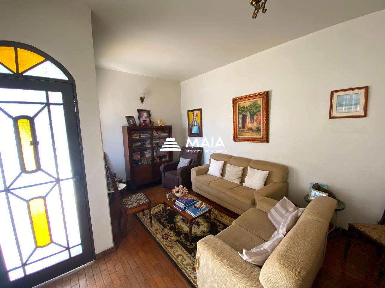 Casa à venda no Centro: 