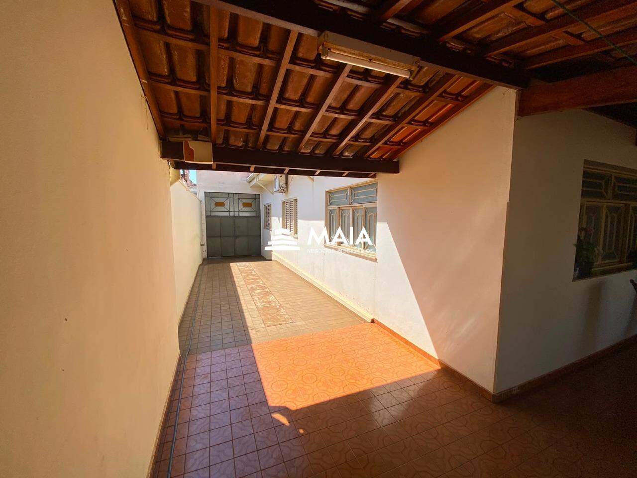 Casa para aluguel no Centro: 