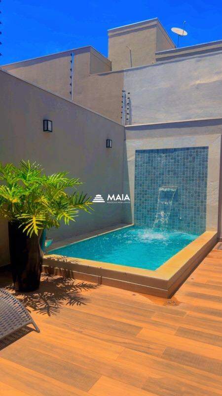 Casa à venda no Jardim Nenê Gomes: 