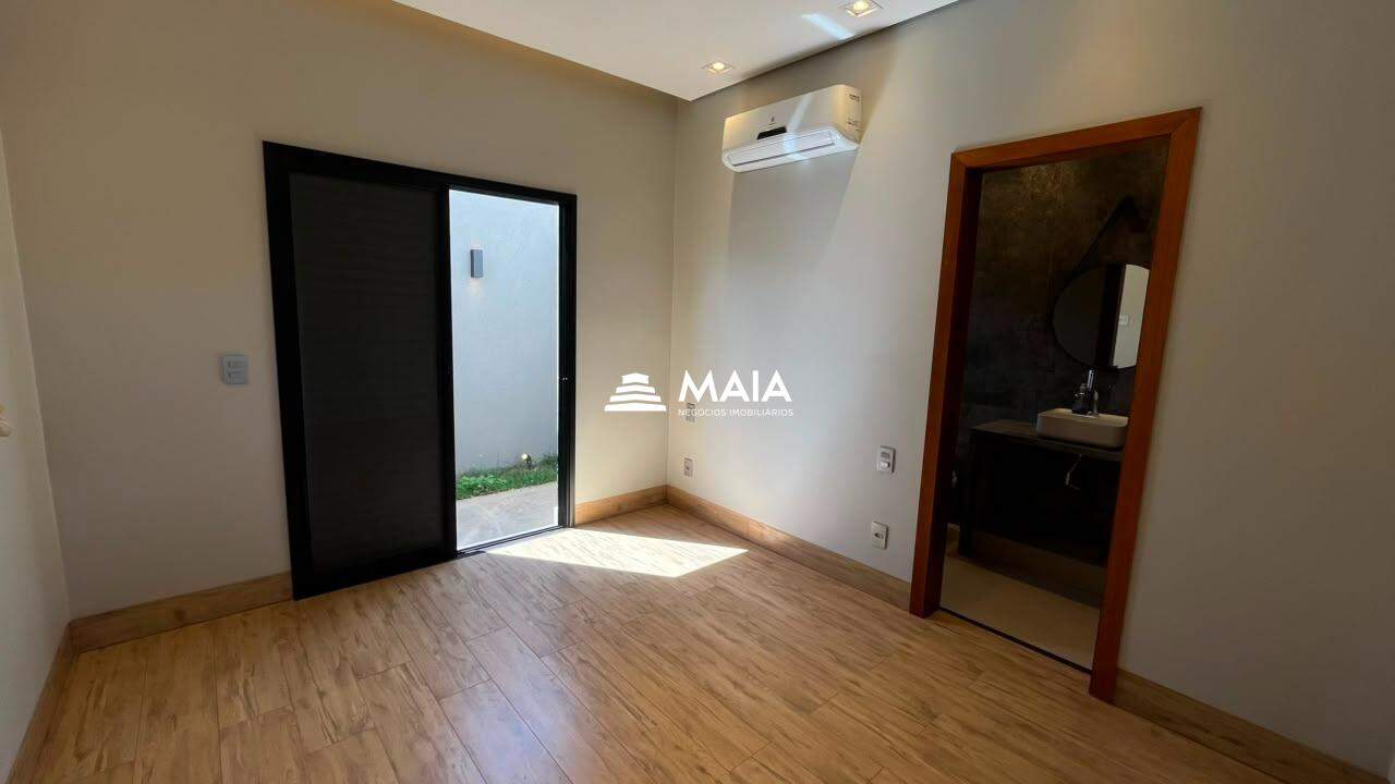 Casa de Condomínio à venda no Estância dos Ipês: 