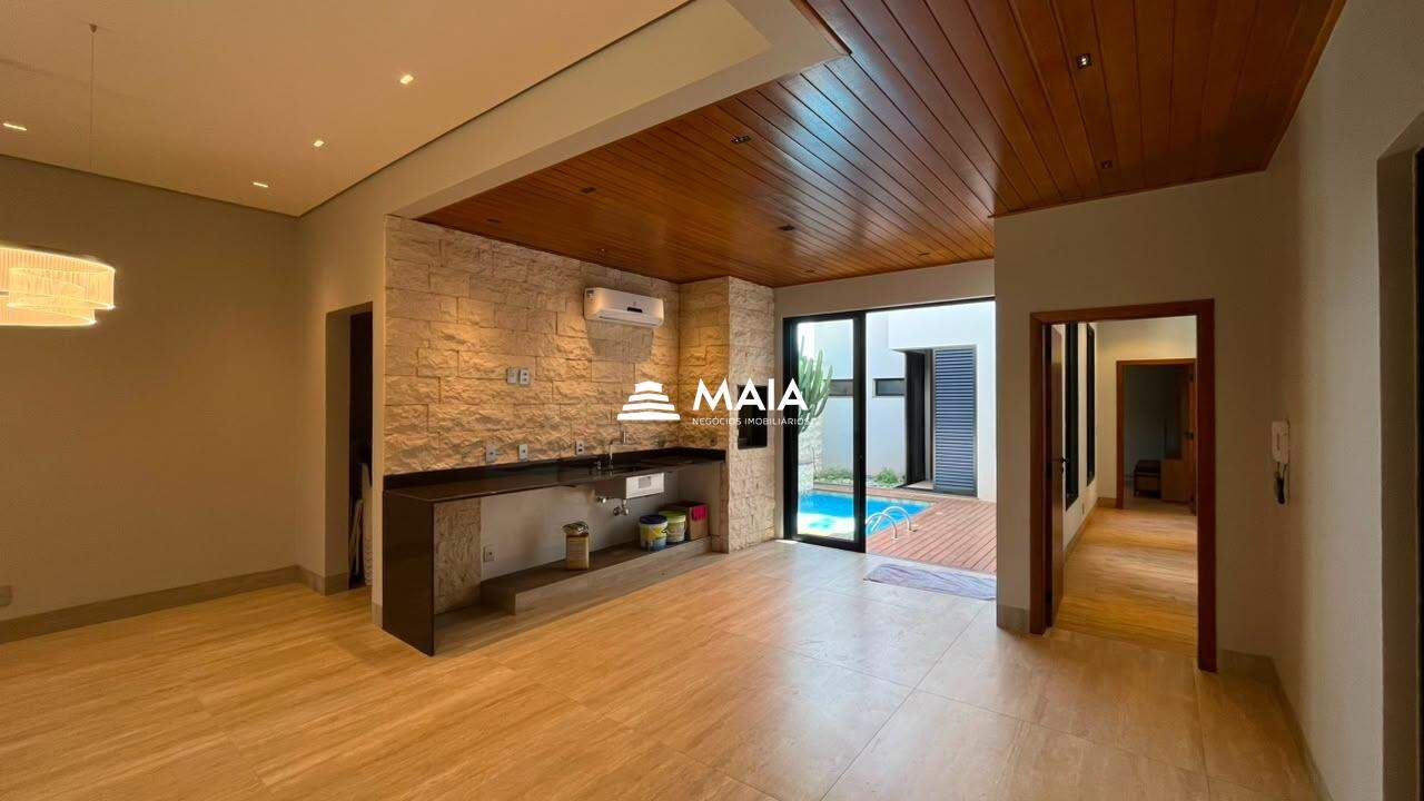 Casa à venda no Condominio Estância dos Ipês