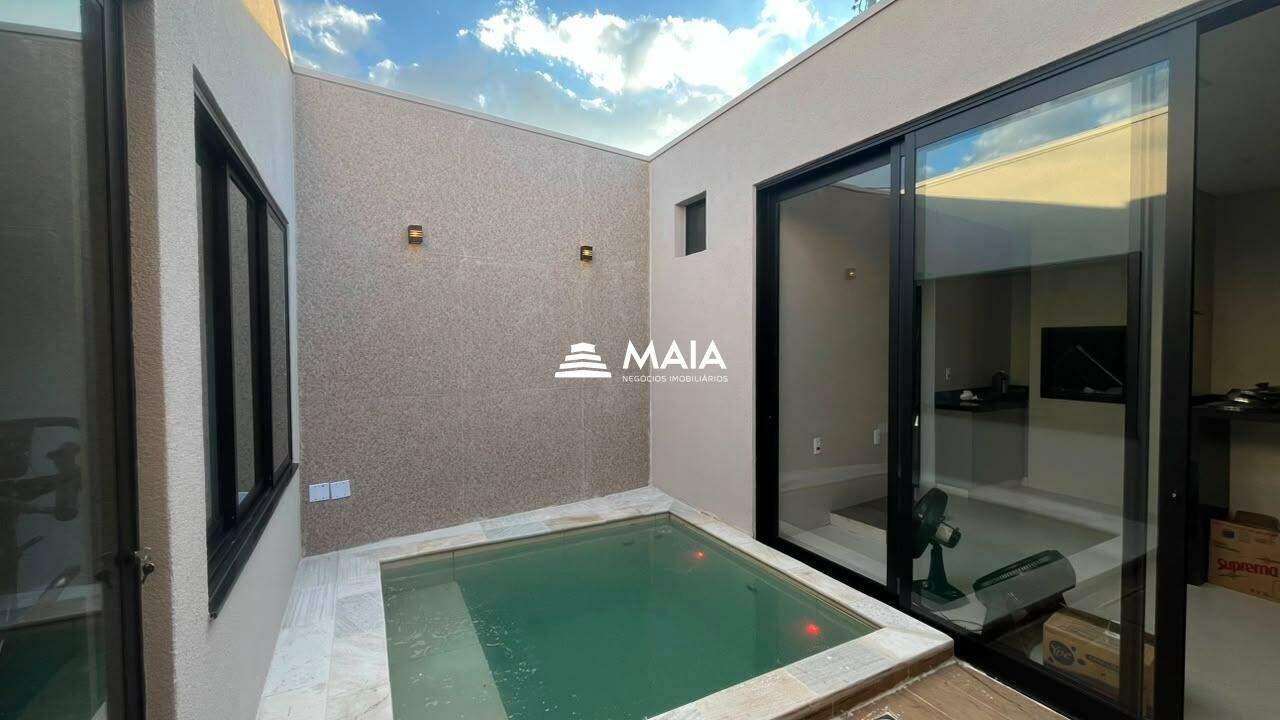 Casa à venda no Jardim Nenê Gomes: 