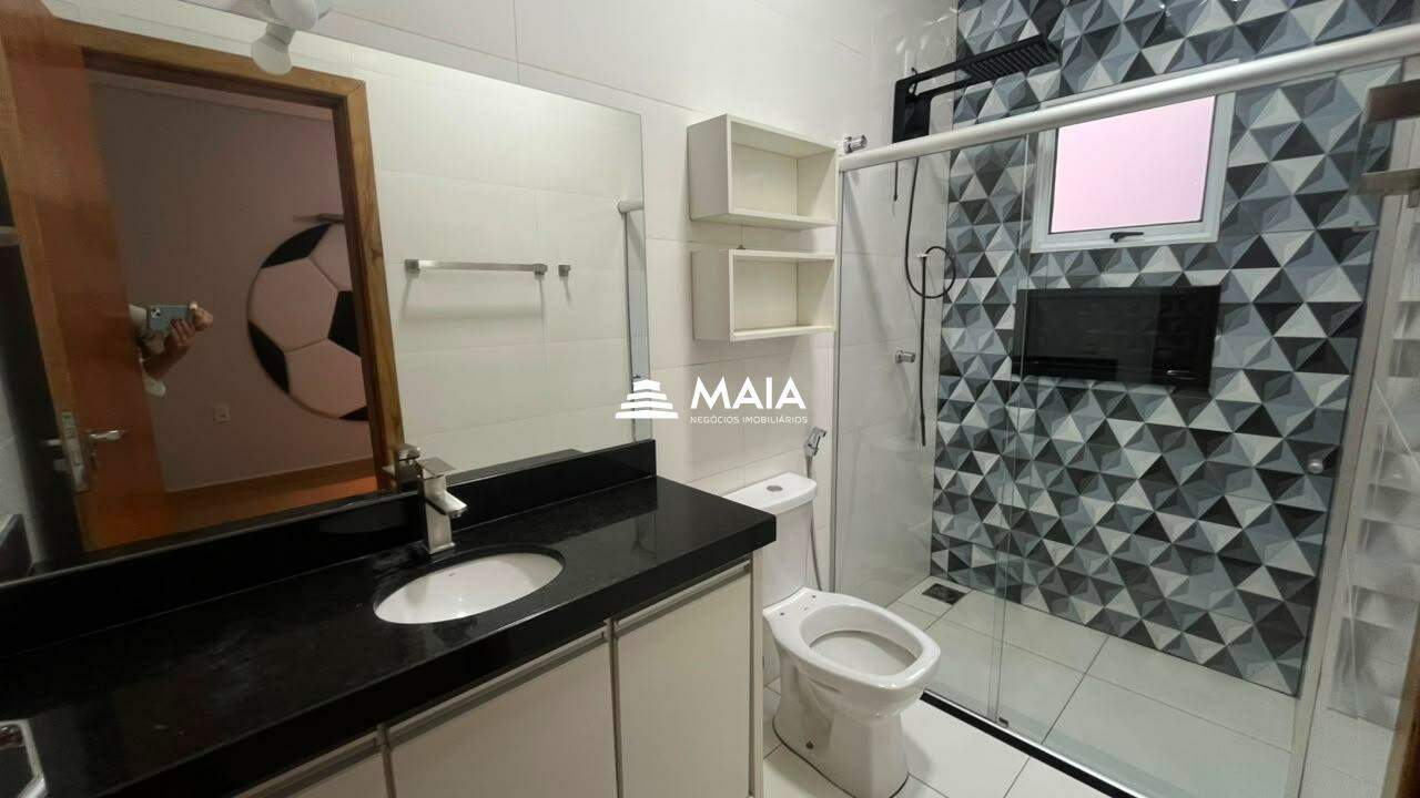 Casa à venda no Jardim Nenê Gomes: 
