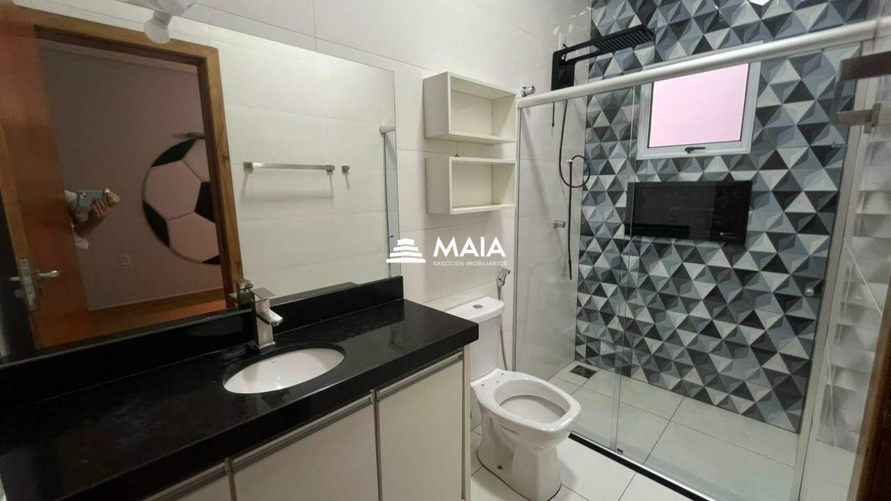 Casa à venda no Jardim Nenê Gomes: 