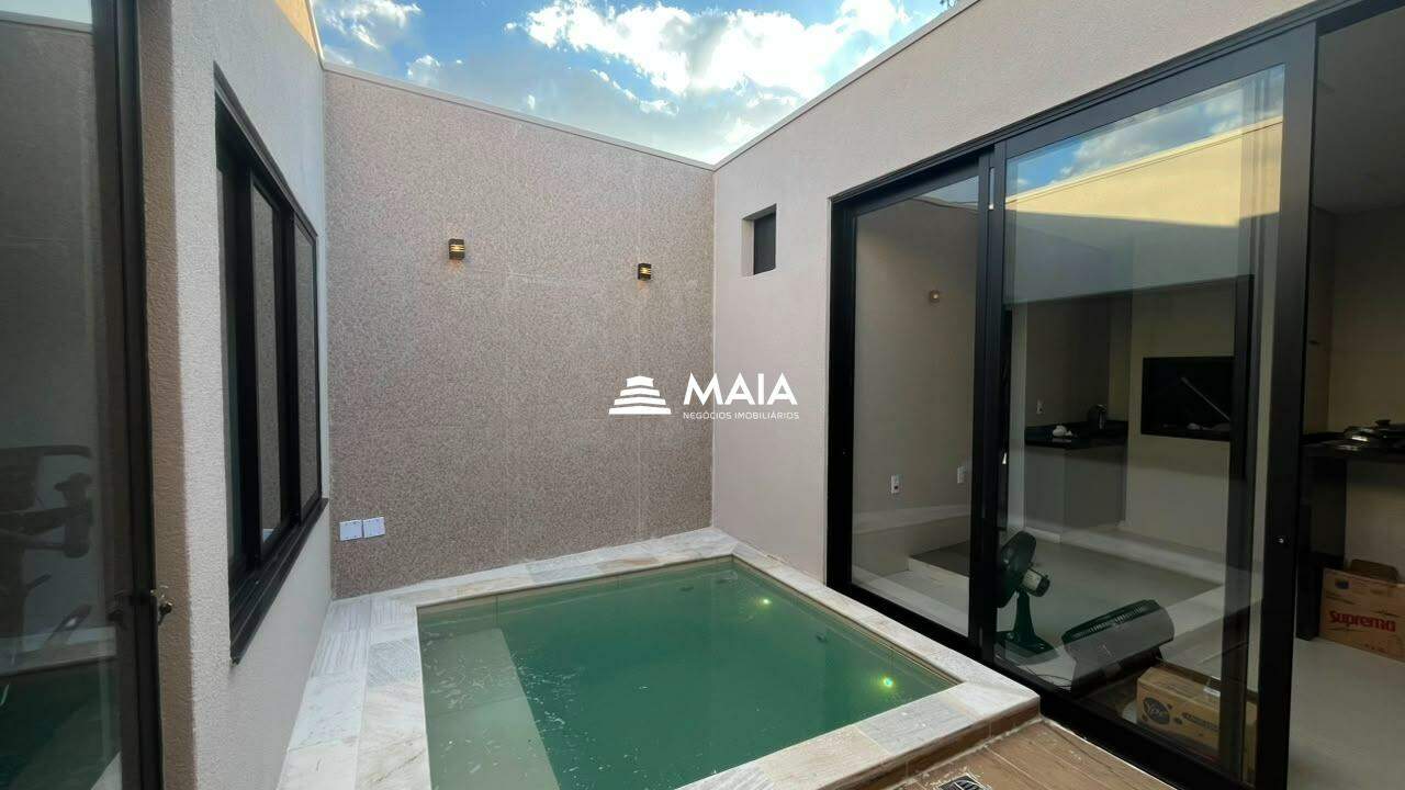 Casa à venda no Jardim Nenê Gomes: 
