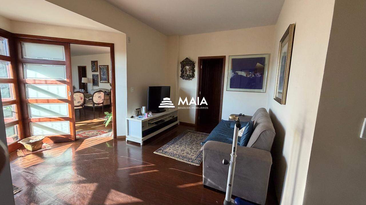 Apartamento à venda no Mercês: 