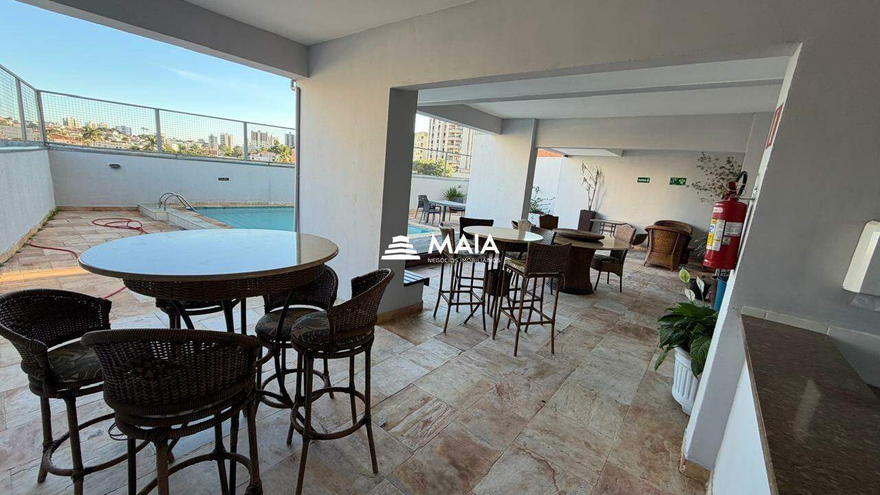 Apartamento à venda no Mercês: 