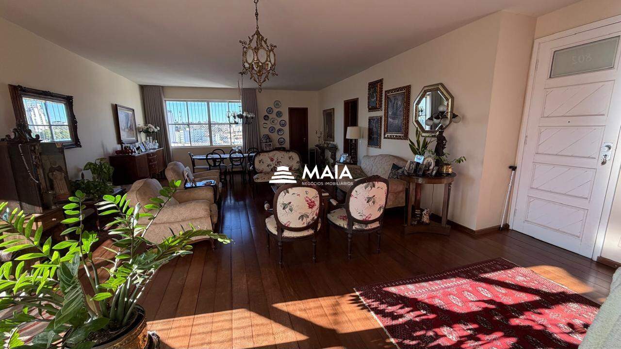 Apartamento à venda no Mercês: 