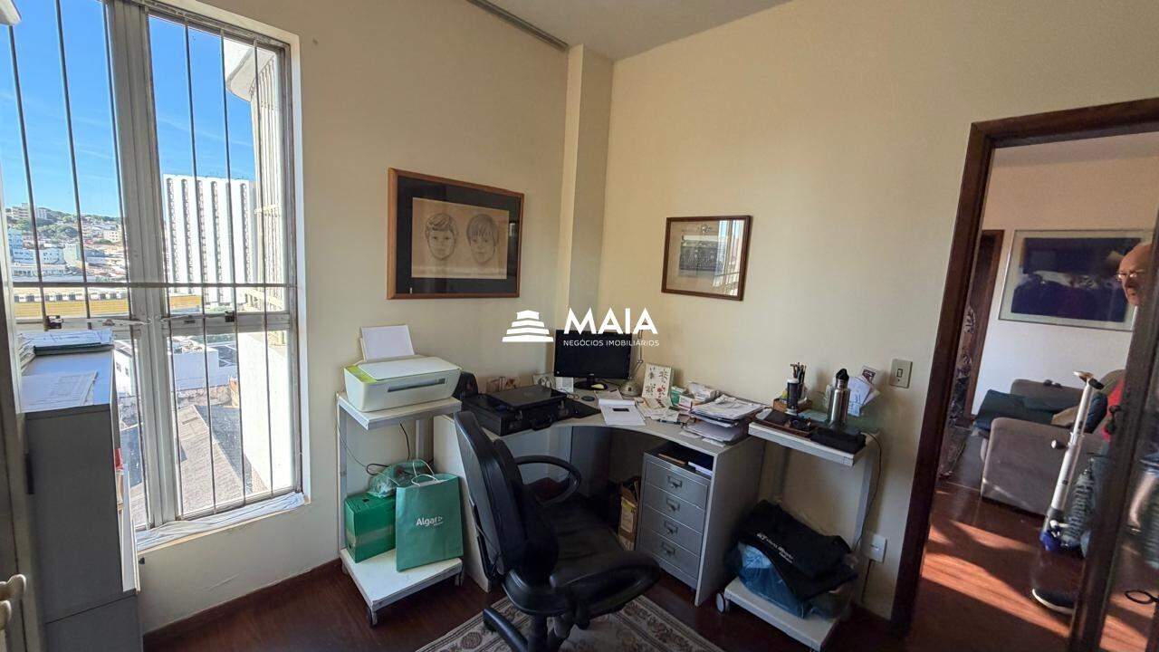 Apartamento à venda no Mercês: 