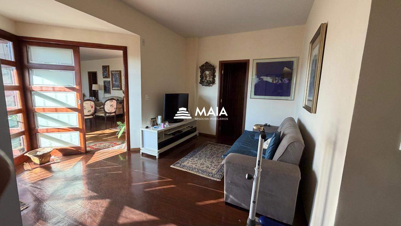 Apartamento à venda no Mercês: 