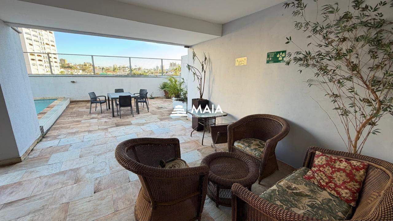 Apartamento à venda no Mercês: 