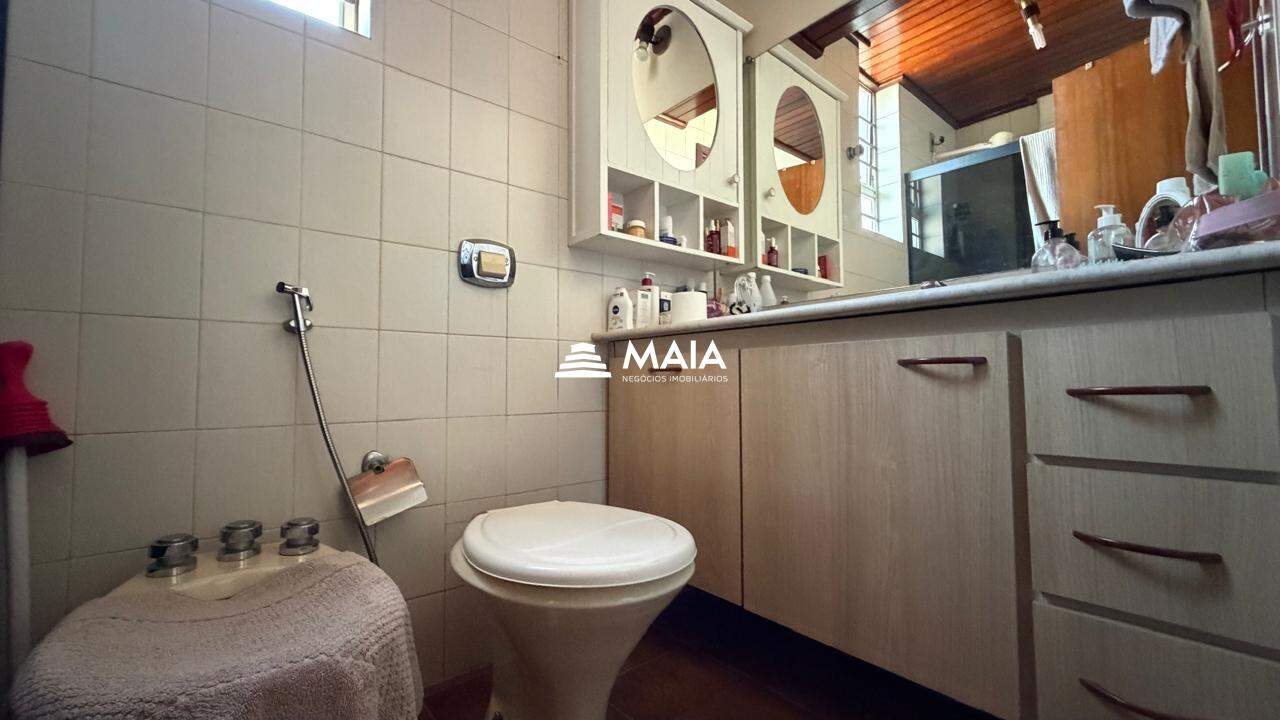 Apartamento à venda no Mercês: 