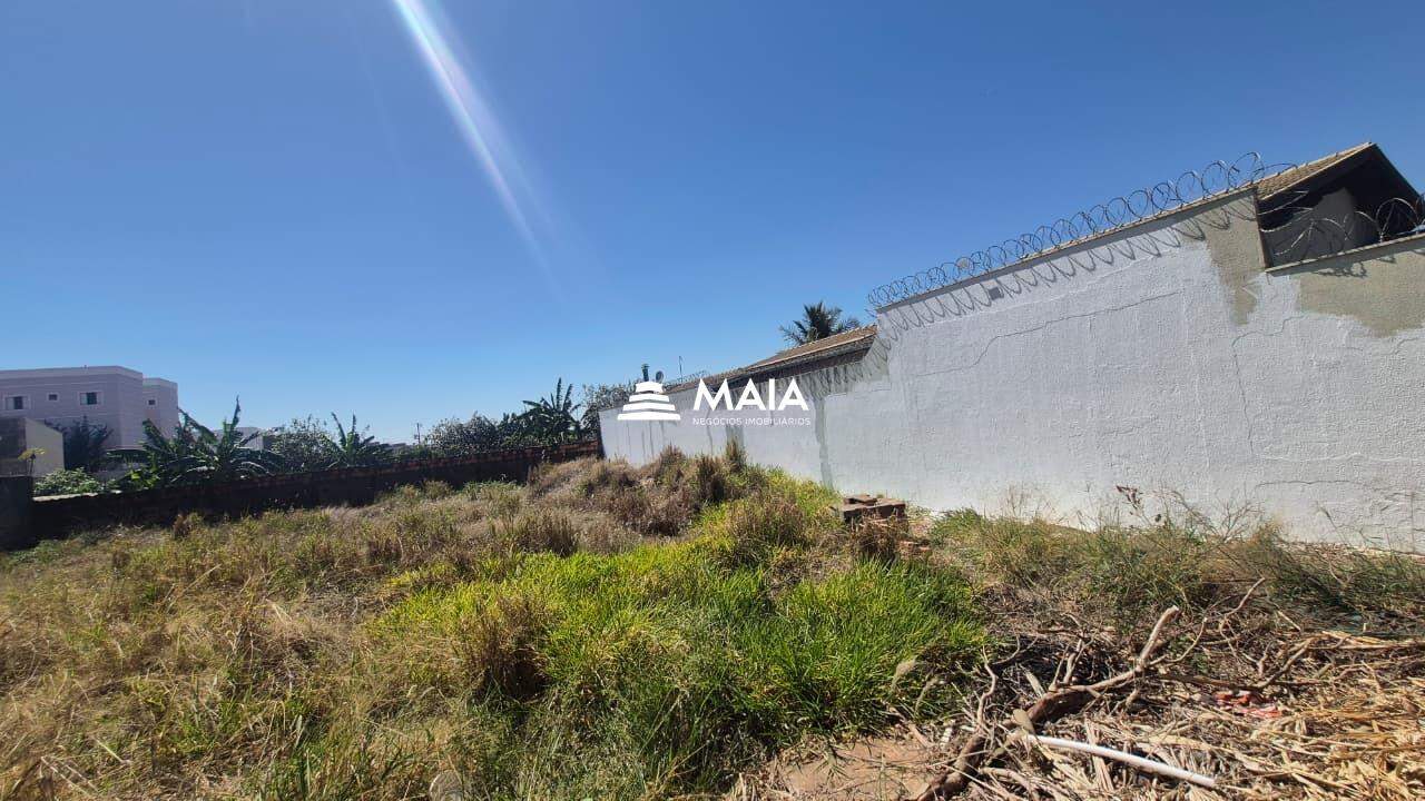 Terreno/Área à venda no Santos Dumont: 