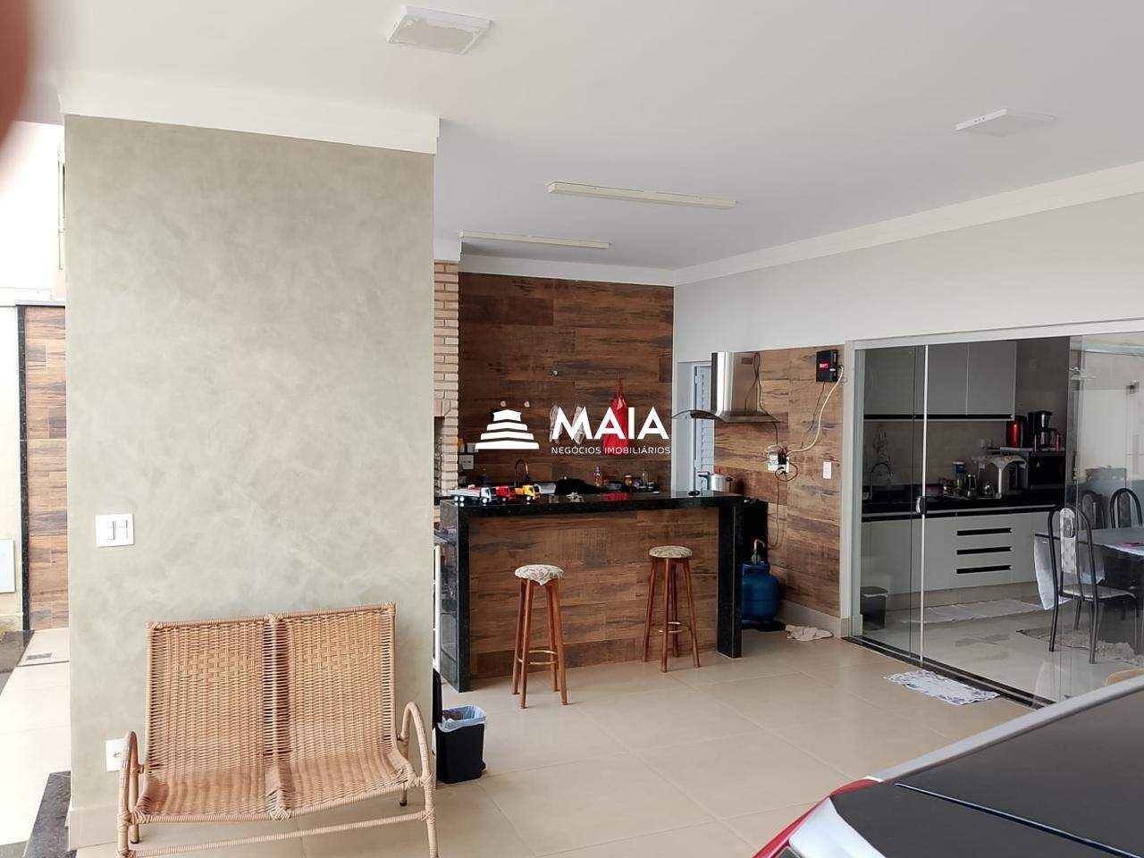 Casa à venda no bairro Valim de Melo