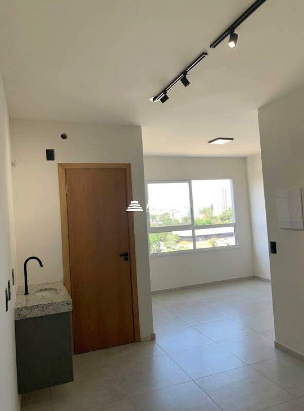 Apartamento à venda no Universitário: 