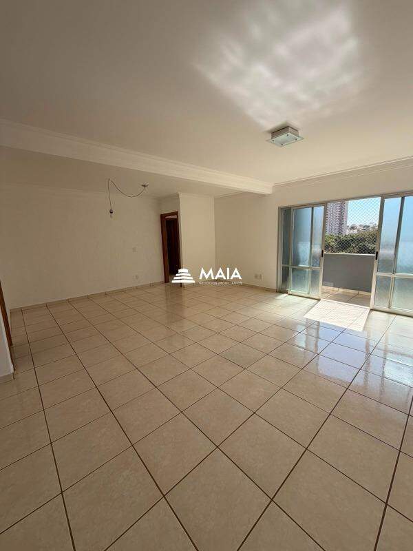 Apartamento à venda no bairro Santa Maria