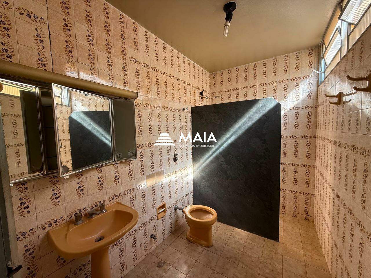 Casa para aluguel no Santa Marta: 