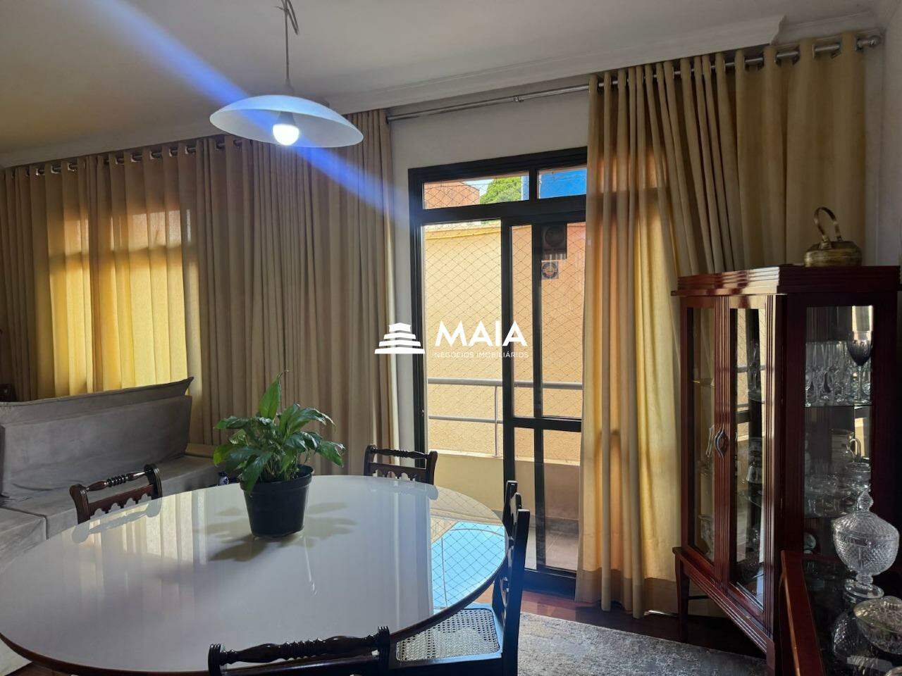 Apartamento à venda no Jardim Alexandre Campos: 