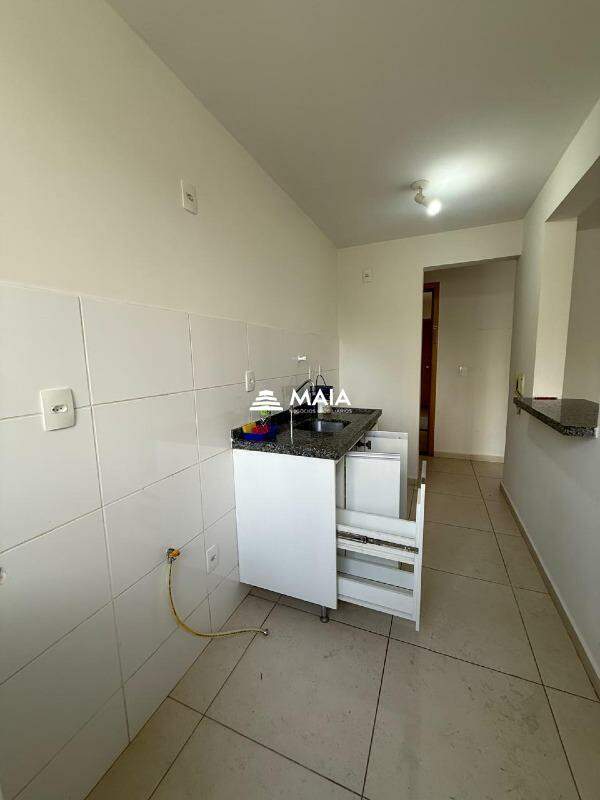 Apartamento para aluguel no Jardim do Lago: 