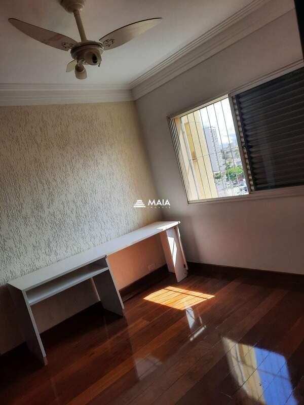 Apartamento para aluguel no Centro: 